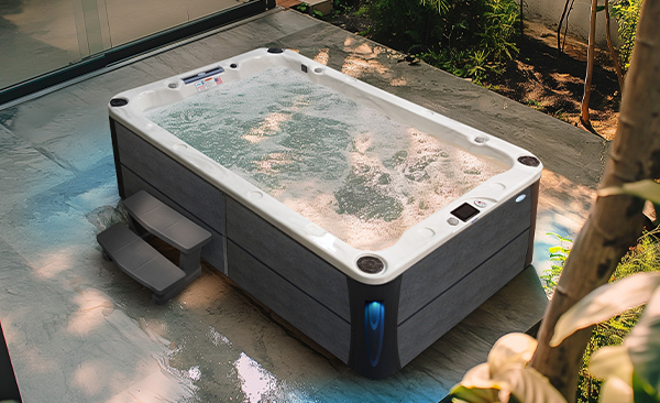 Deck Series Hamilton hot tubs for sale
